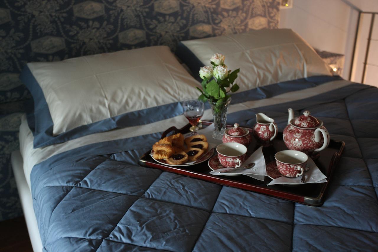 Palazzo Santinelli Bed and Breakfast SantʼAngelo in Vado Kamer foto